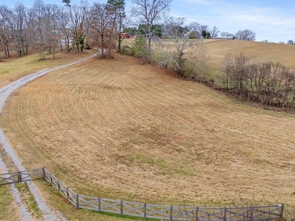 1231 Walker Road Rd, Maryville, TN 37801