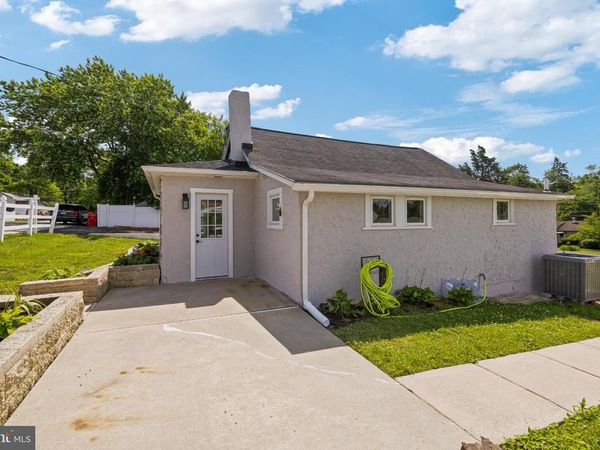 15 HENRY AVENUE, COLLEGEVILLE, PA 19426