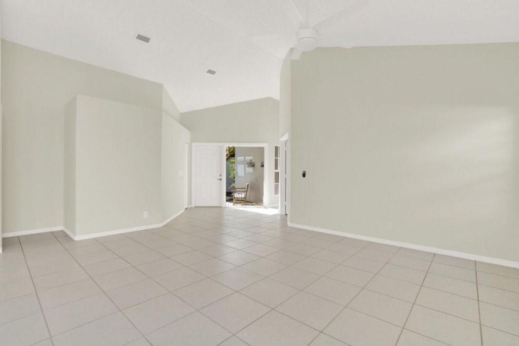 21 Selby Lane, Palm Beach Gardens, FL 33418 Photo