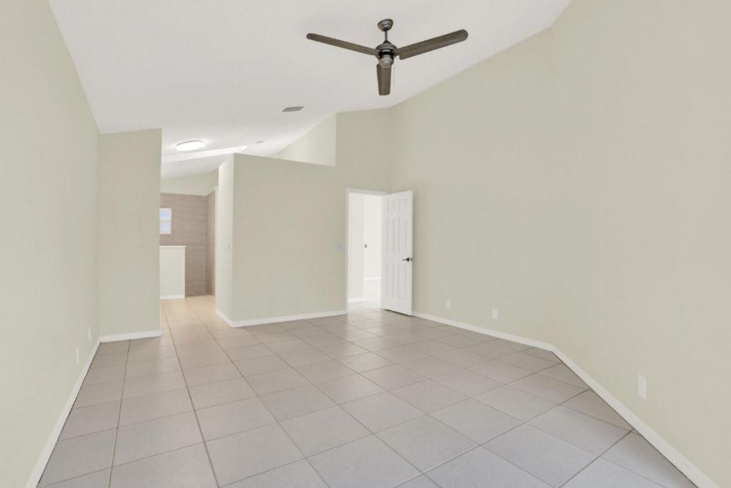 21 Selby Lane, Palm Beach Gardens, FL 33418 Photo