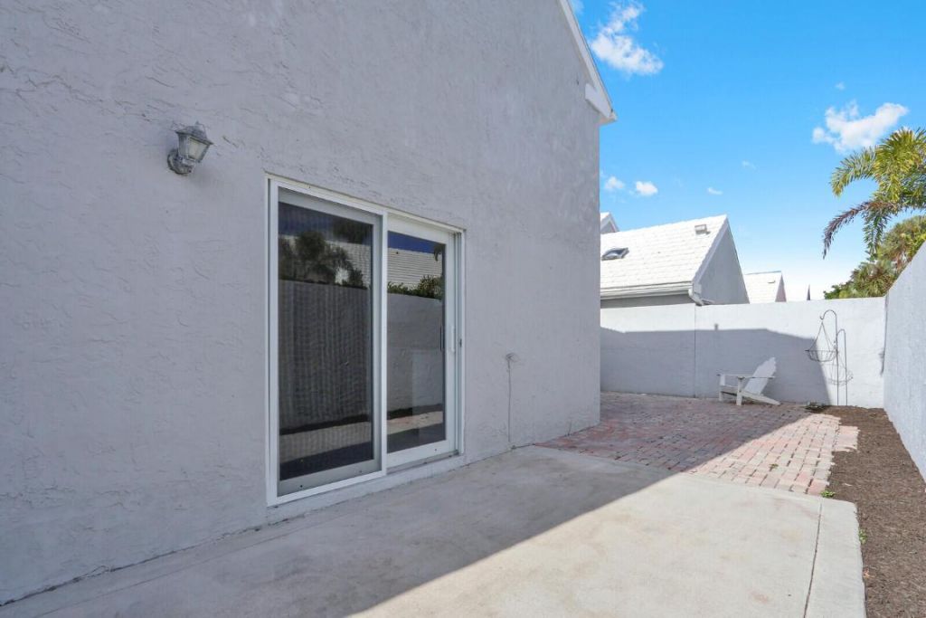 21 Selby Lane, Palm Beach Gardens, FL 33418 Photo