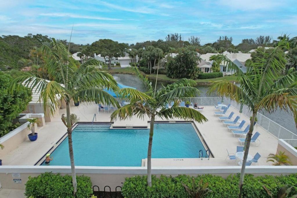 21 Selby Lane, Palm Beach Gardens, FL 33418 Photo