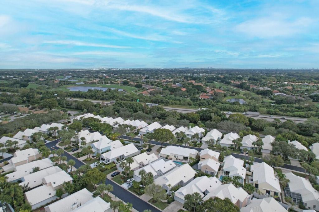 21 Selby Lane, Palm Beach Gardens, FL 33418 Photo