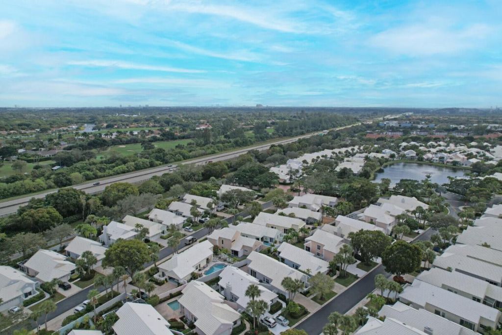 21 Selby Lane, Palm Beach Gardens, FL 33418 Photo