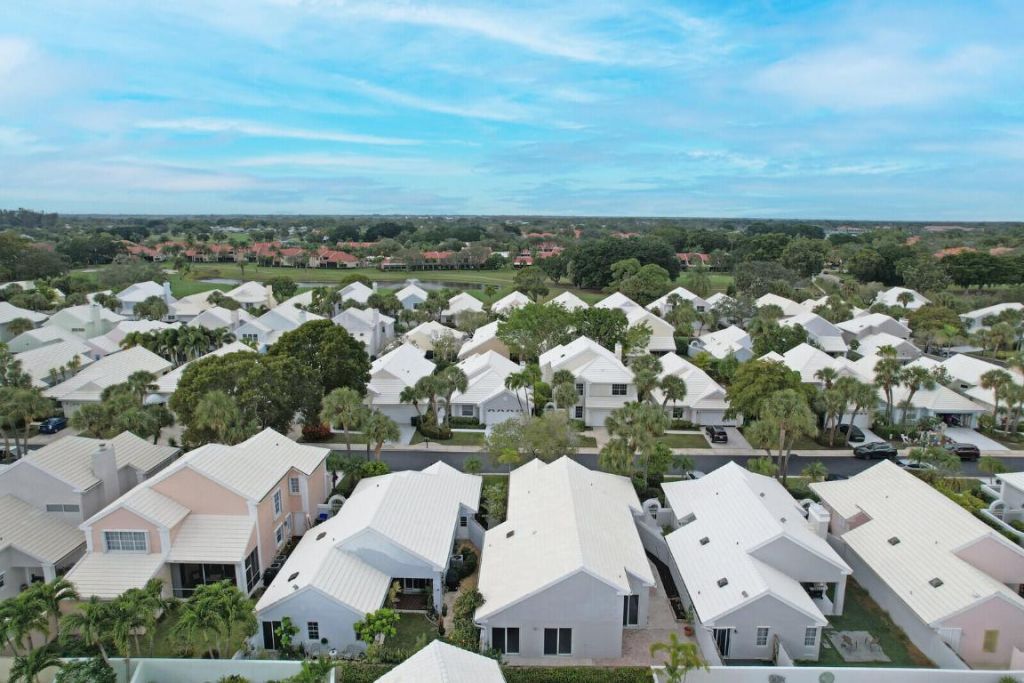 21 Selby Lane, Palm Beach Gardens, FL 33418 Photo