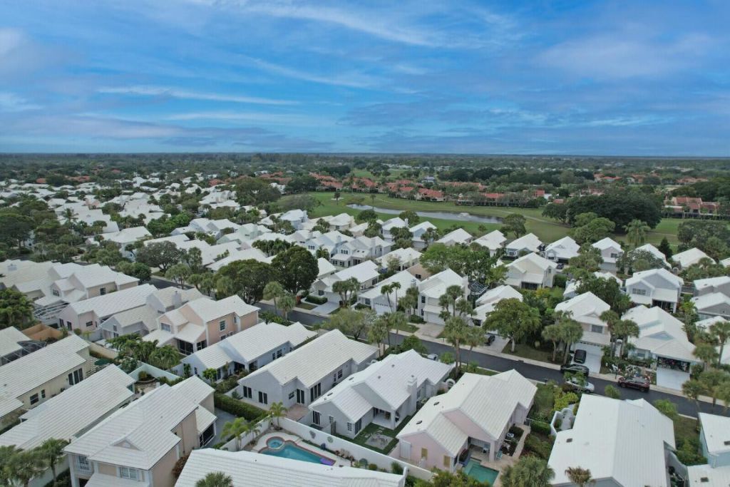 21 Selby Lane, Palm Beach Gardens, FL 33418 Photo