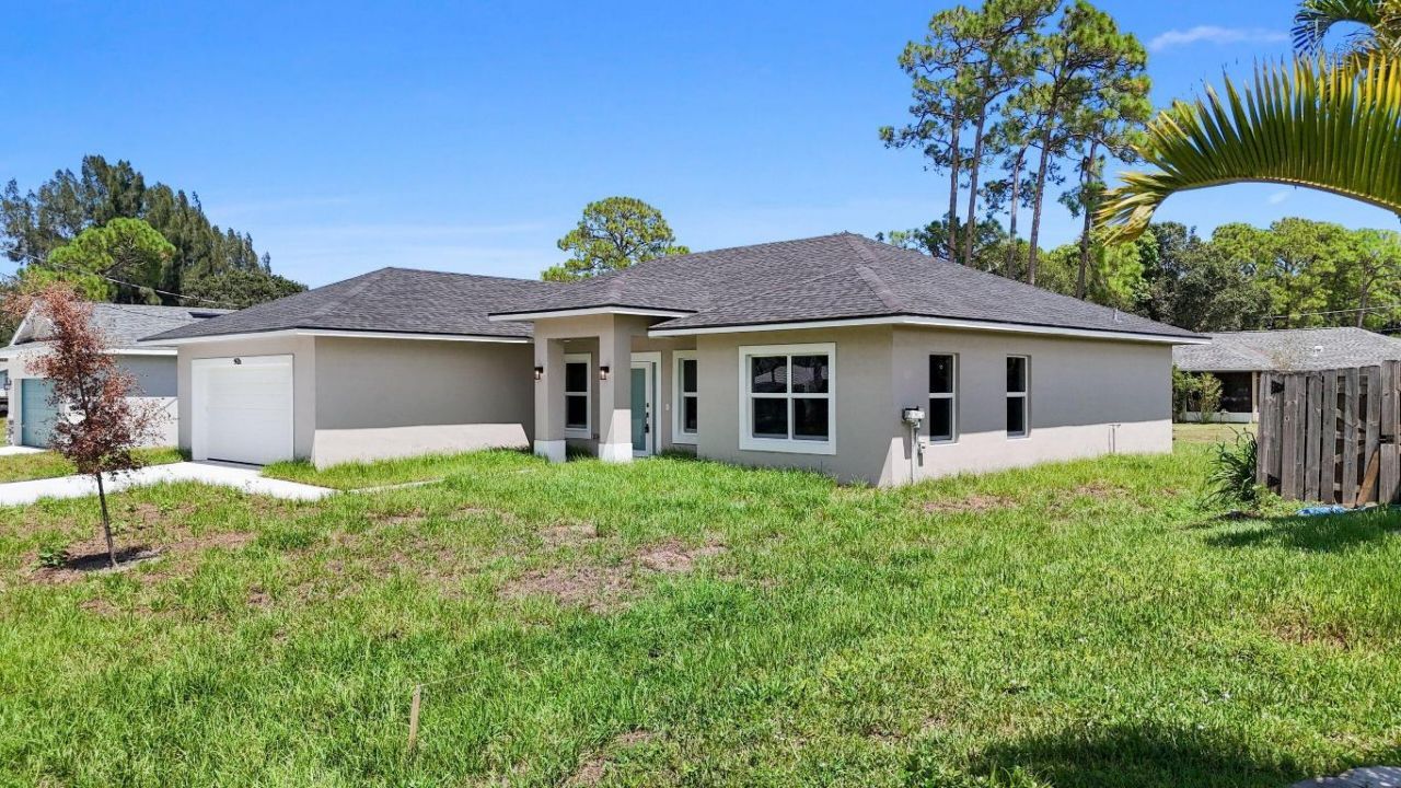 4611 Sunset Boulevard, Fort Pierce, FL 34982 Photo
