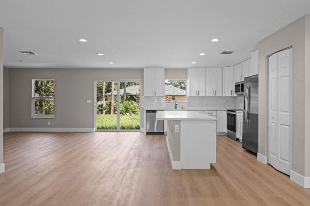 4611 Sunset Boulevard, Fort Pierce, FL 34982 Photo