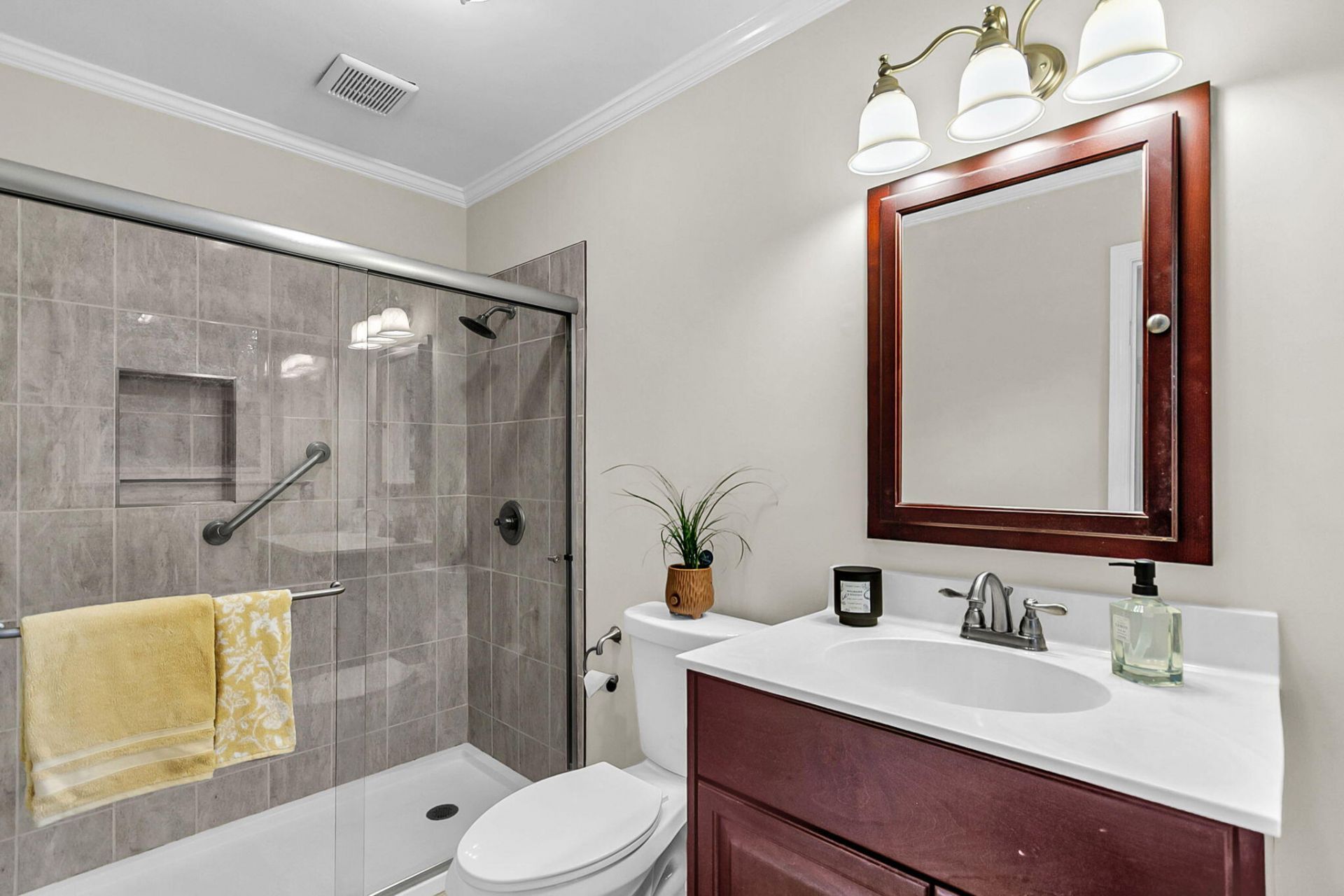 101 Dukes Court Photo 24