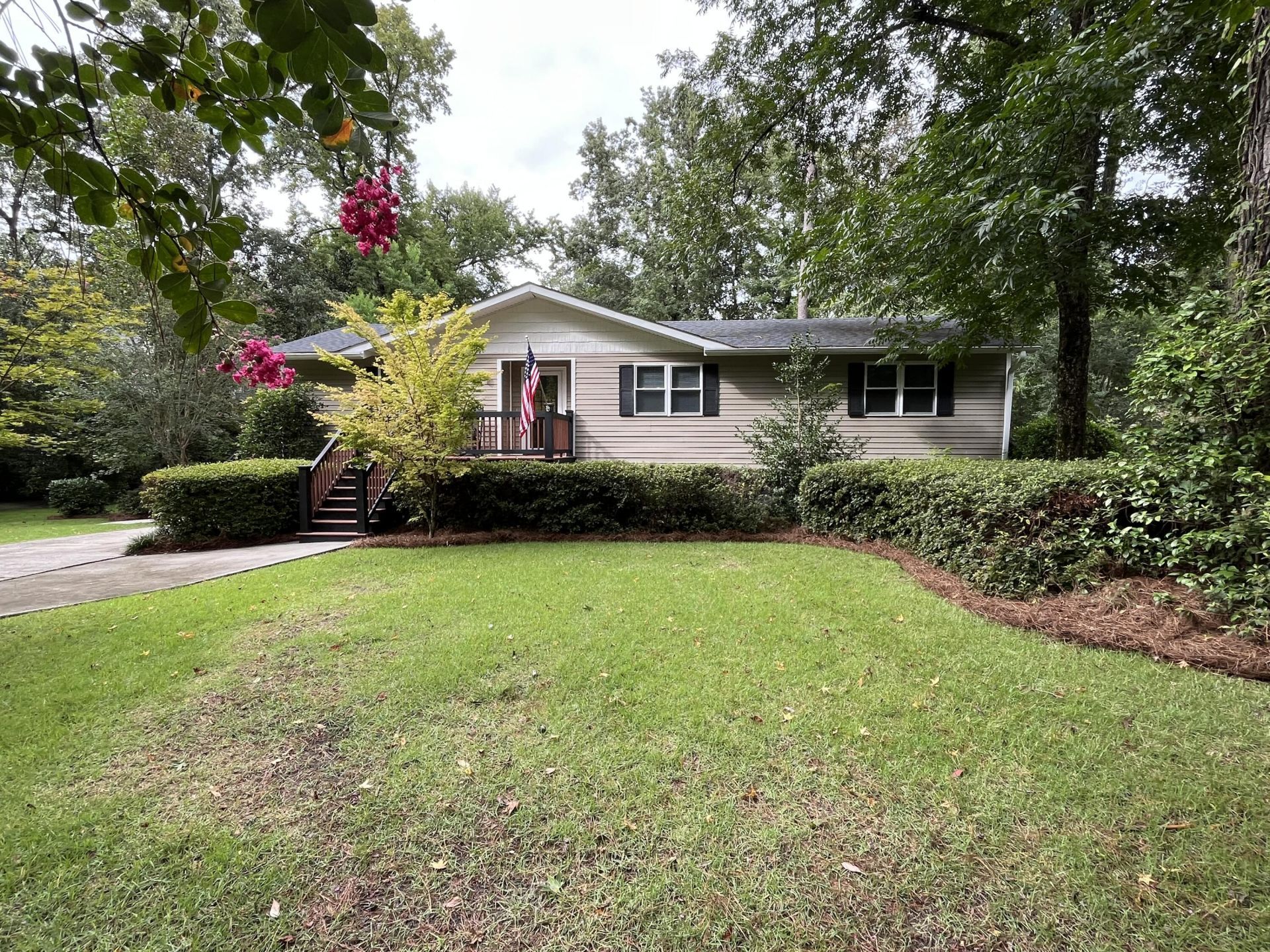 101 Dukes Court Photo 28