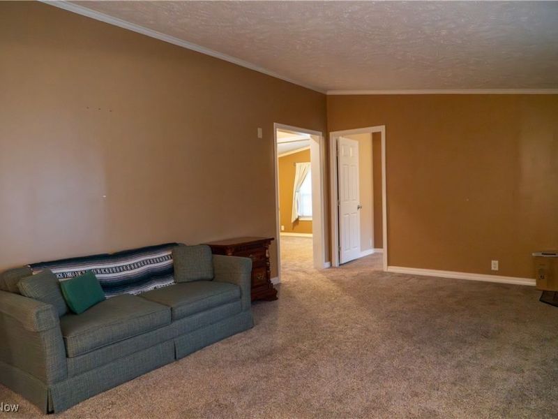 337 Pin Oak Circle, Elyria, OH 44035 Photo 16