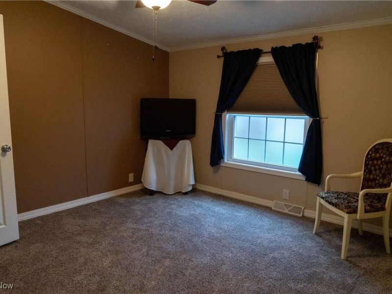 337 Pin Oak Circle, Elyria, OH 44035 Photo 18