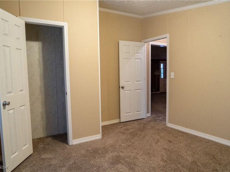 337 Pin Oak Circle, Elyria, OH 44035 Photo 21