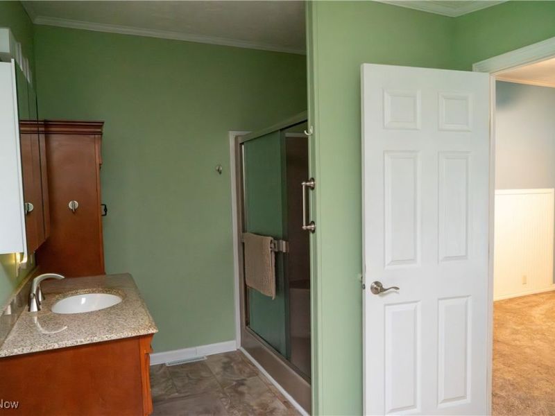 337 Pin Oak Circle, Elyria, OH 44035 Photo 27