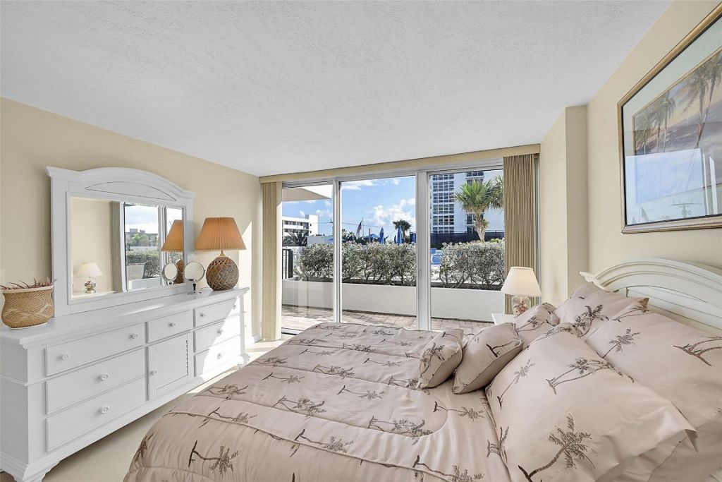 531 N Ocean Boulevard, Unit 410, Pompano Beach, FL 33062 Photo