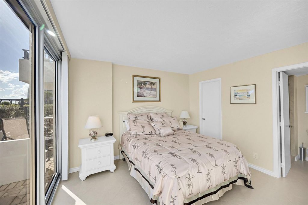 531 N Ocean Boulevard, Unit 410, Pompano Beach, FL 33062 Photo