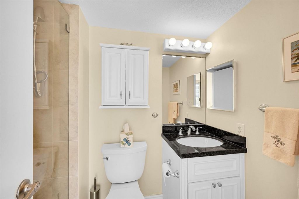 531 N Ocean Boulevard, Unit 410, Pompano Beach, FL 33062 Photo