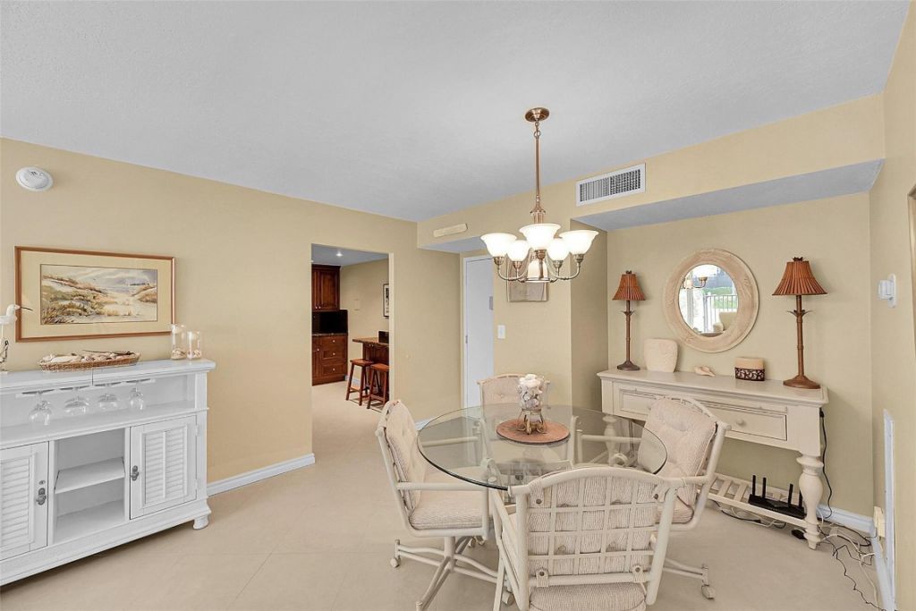 531 N Ocean Boulevard, Unit 410, Pompano Beach, FL 33062 Photo