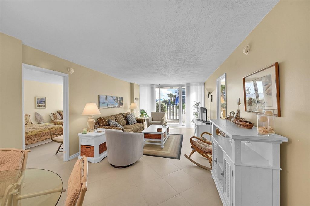 531 N Ocean Boulevard, Unit 410, Pompano Beach, FL 33062 Photo