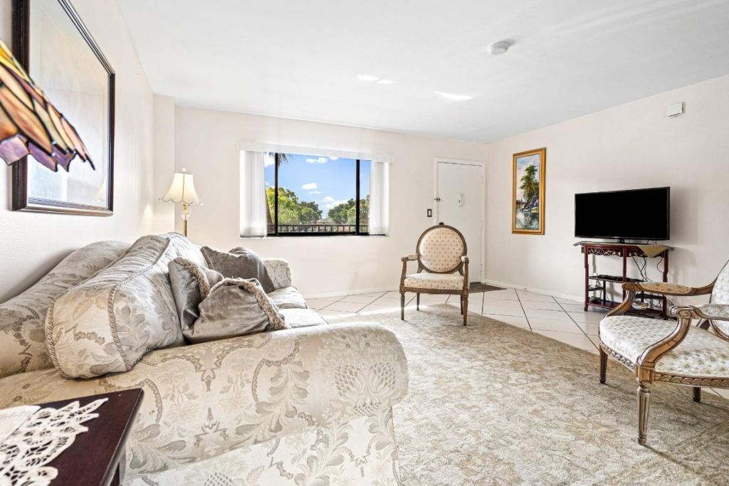 7442 Ashmont Circle, Unit 203, Fort Lauderdale, FL 33321 Photo