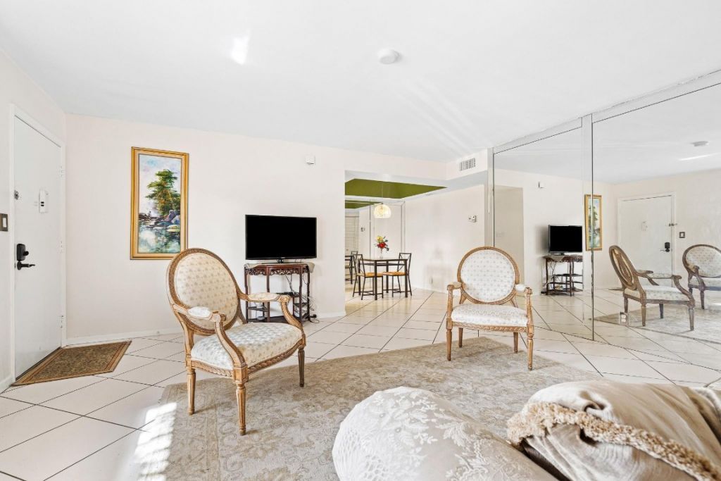 7442 Ashmont Circle, Unit 203, Fort Lauderdale, FL 33321 Photo