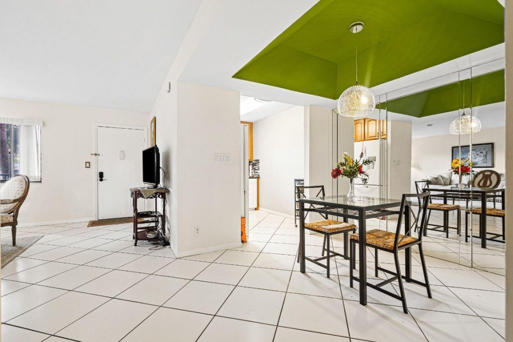 7442 Ashmont Circle, Unit 203, Fort Lauderdale, FL 33321 Photo