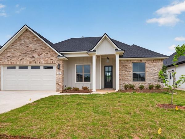 111 Katy Lane, Bossier City, LA 71111