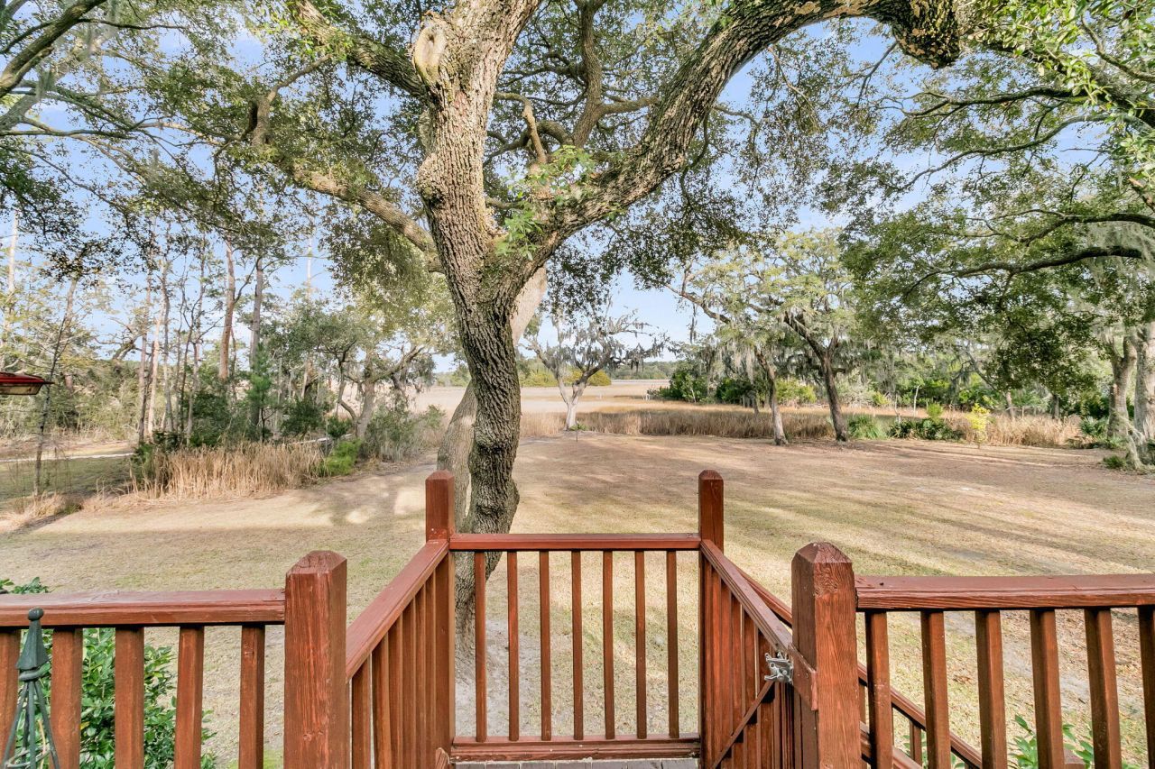 5010 Timber Race Course Photo 4