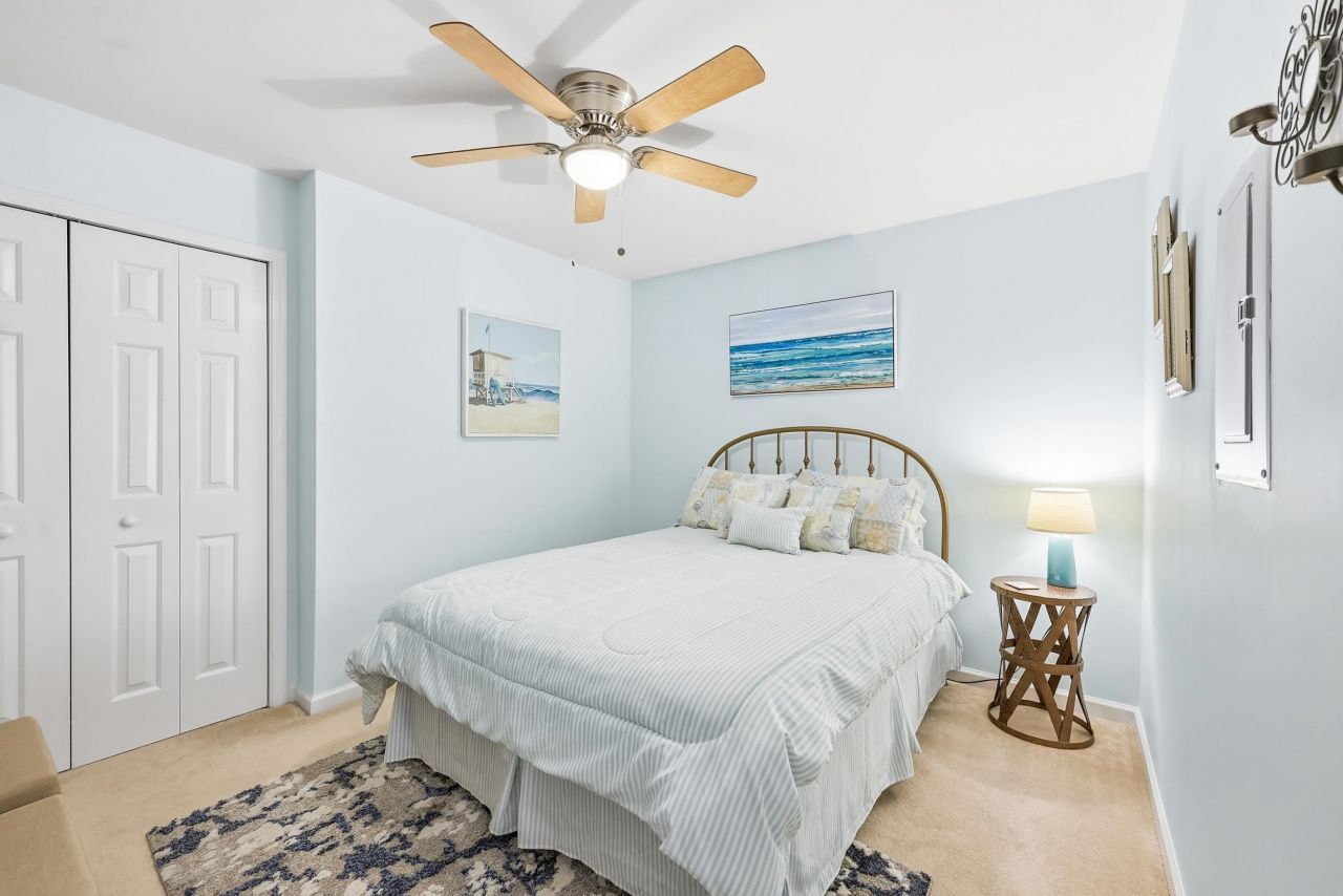 10 Loganberry Ct. Photo 12