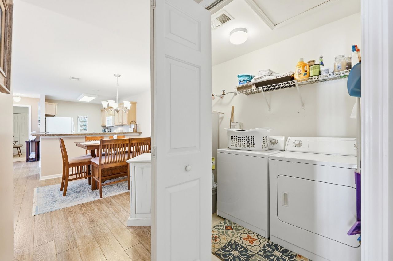 10 Loganberry Ct. Photo 15