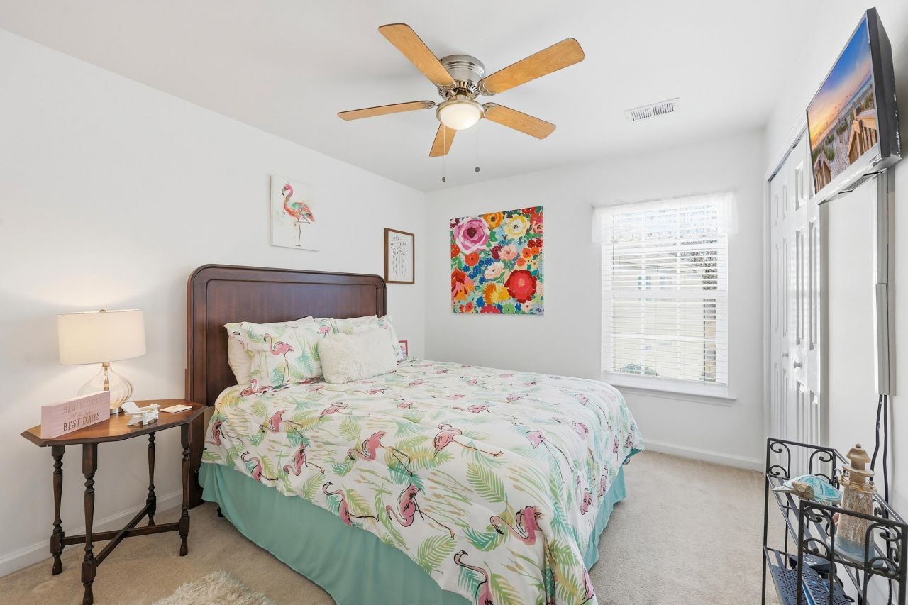 10 Loganberry Ct. Photo 18