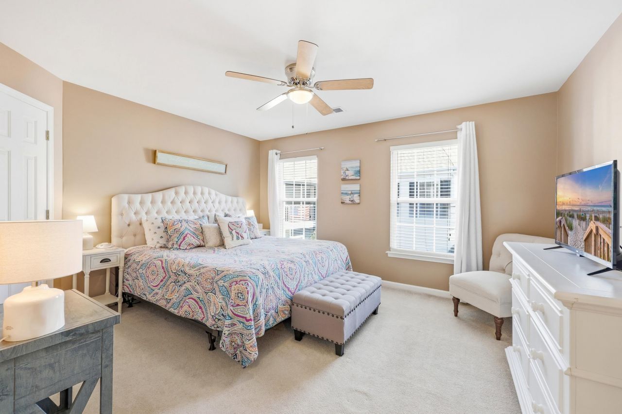 10 Loganberry Ct. Photo 20