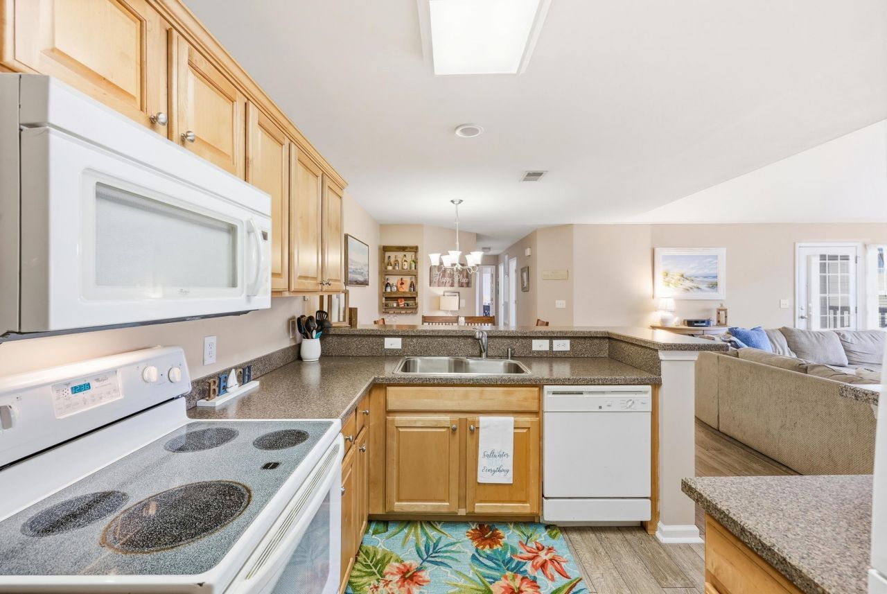 10 Loganberry Ct. Photo 9