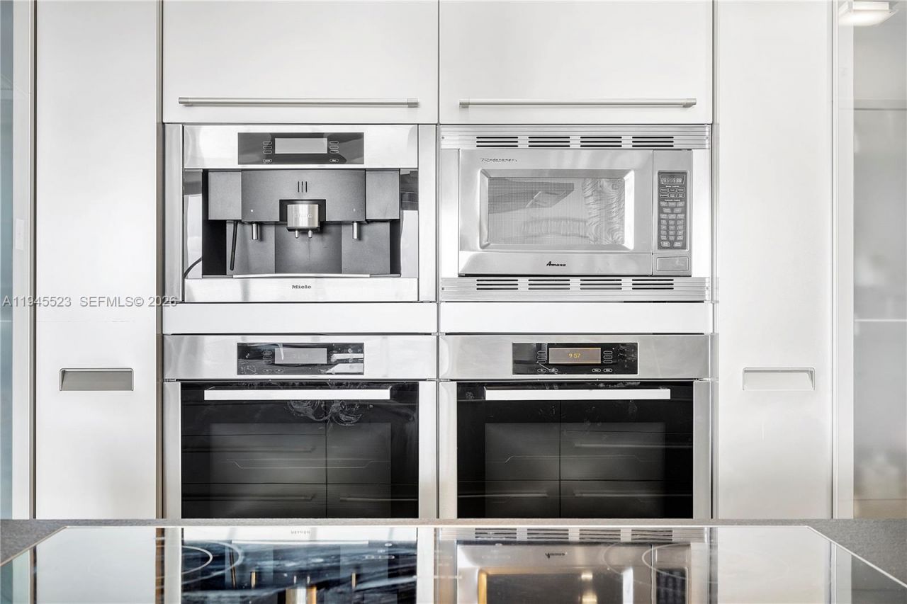 18201 Collins Ave, Unit 4404, Sunny Isles Beach, FL 33160 Photo