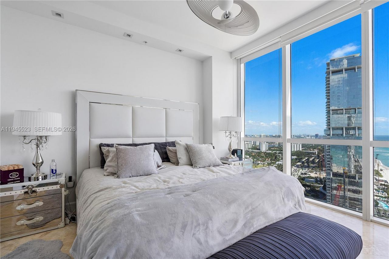 18201 Collins Ave, Unit 4404, Sunny Isles Beach, FL 33160 Photo