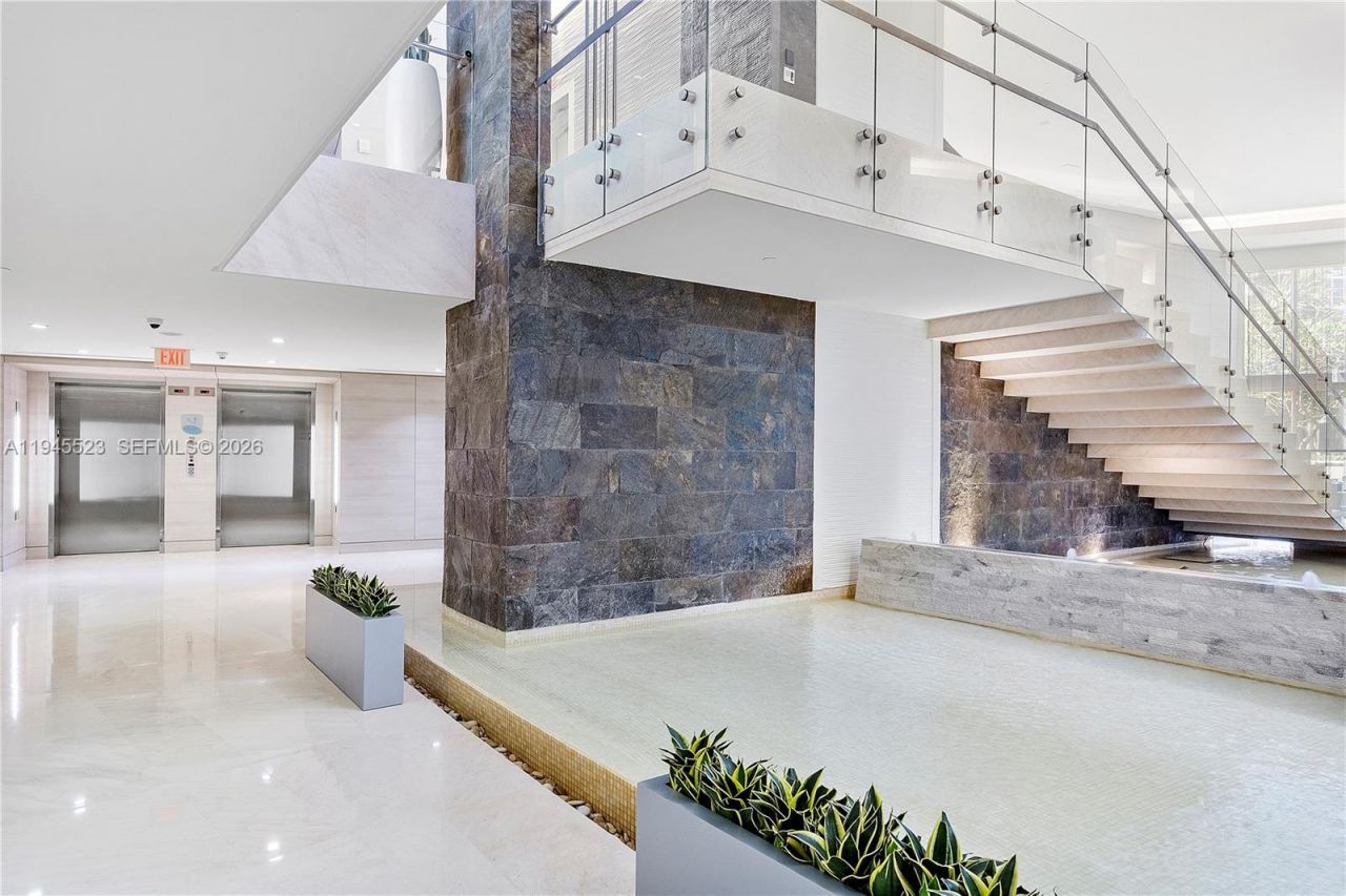 18201 Collins Ave, Unit 4404, Sunny Isles Beach, FL 33160 Photo