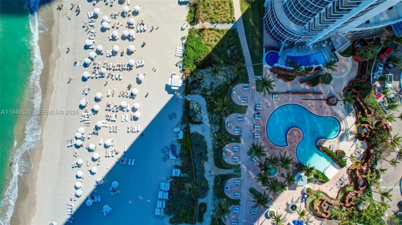 18201 Collins Ave, Unit 4404, Sunny Isles Beach, FL 33160 Photo