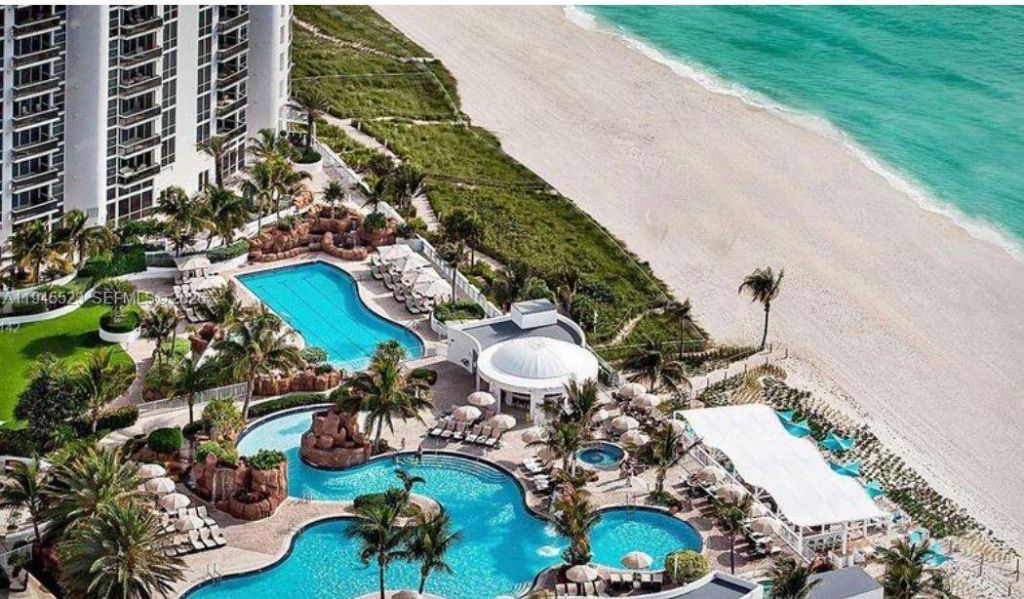 18201 Collins Ave, Unit 4404, Sunny Isles Beach, FL 33160 Photo