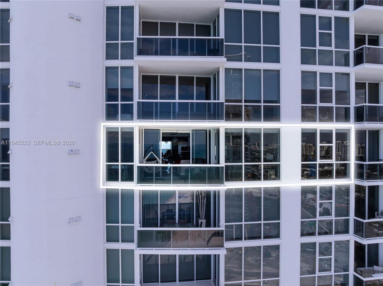 18201 Collins Ave, Unit 4404, Sunny Isles Beach, FL 33160 Photo