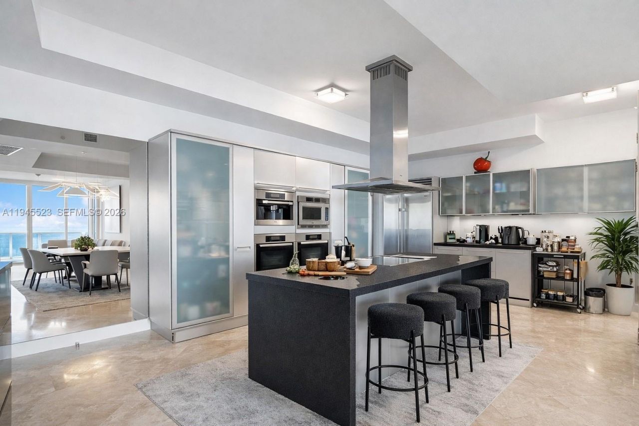 18201 Collins Ave, Unit 4404, Sunny Isles Beach, FL 33160 Photo