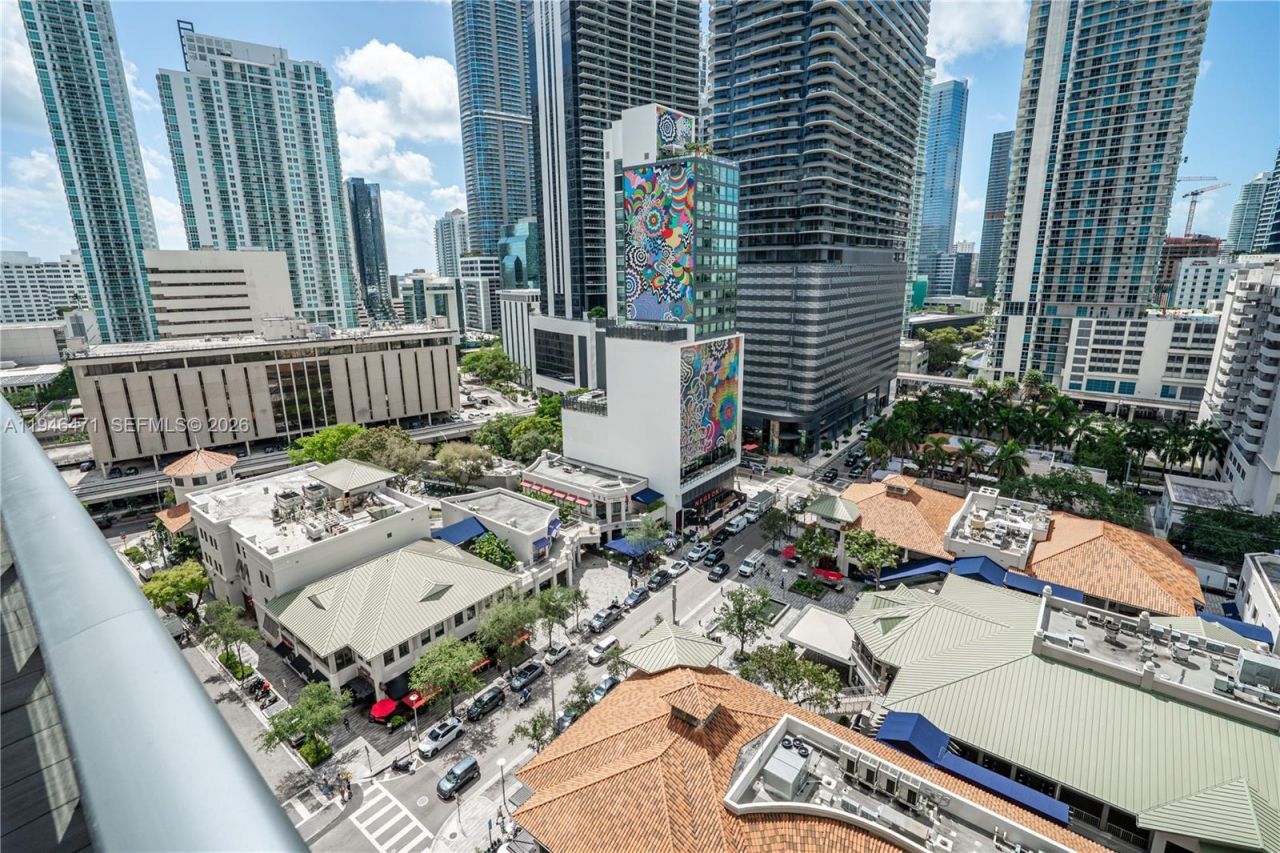 45 SW 9th St, Unit 1205, Miami, FL 33130 Photo