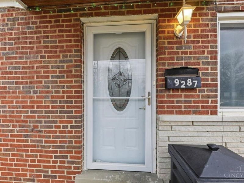 9287 Coogan Drive, Colerain Township, OH 45231 Photo 5