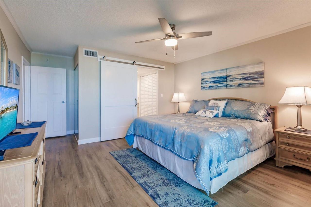 1125 W Peppertree Drive, Unit 701, Sarasota, FL 34242 Photo