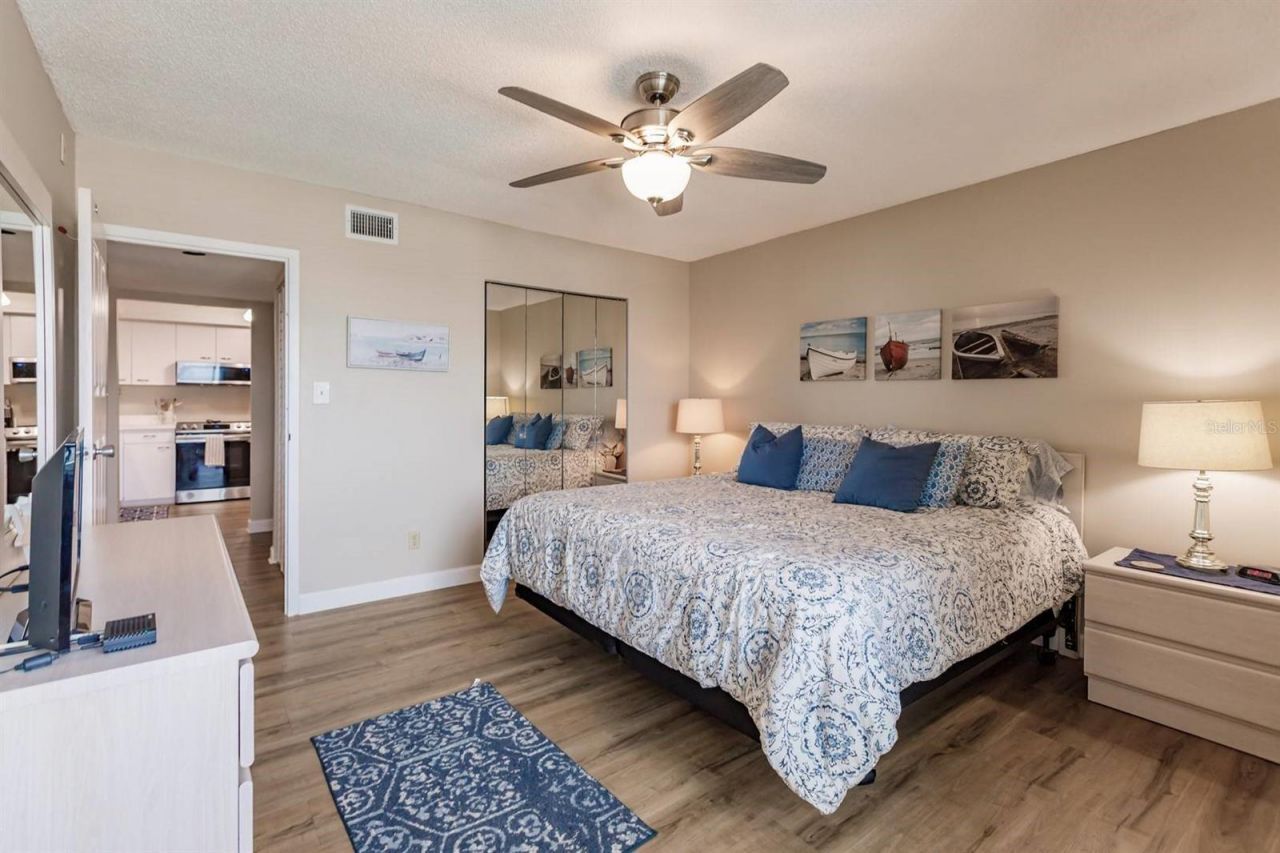 1125 W Peppertree Drive, Unit 701, Sarasota, FL 34242 Photo