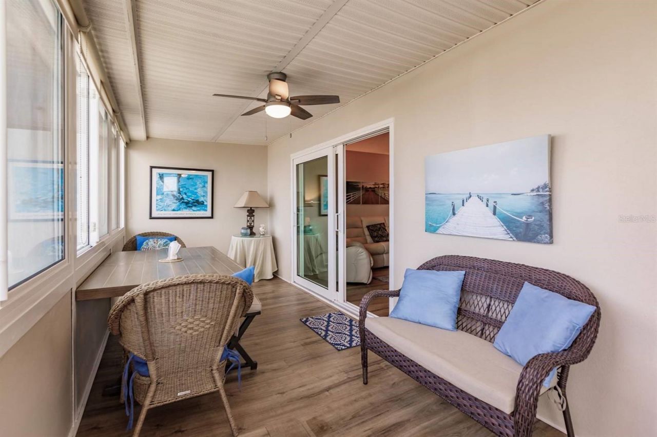 1125 W Peppertree Drive, Unit 701, Sarasota, FL 34242 Photo