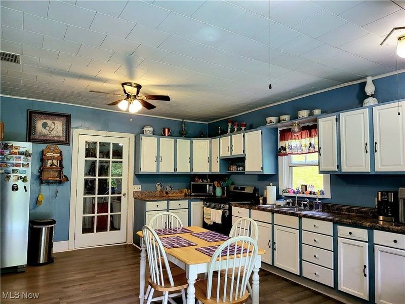 40601 E Shade Road, Reedsville, OH 45772 Photo 5