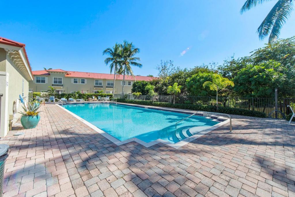 286 Lake Monterey Circle, Boynton Beach, FL 33426 Photo