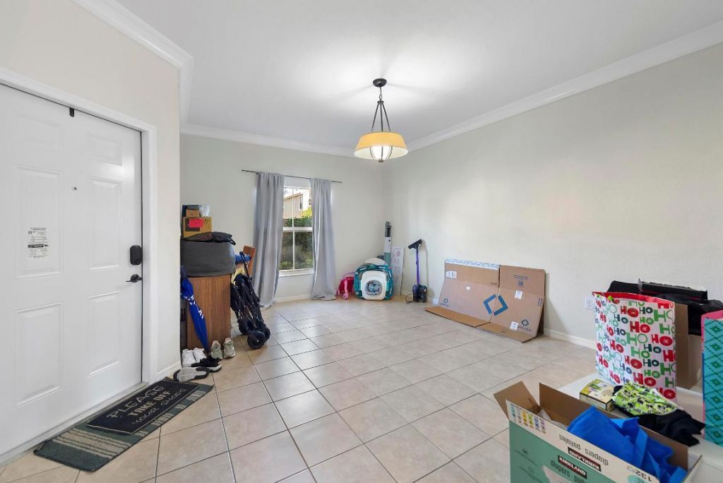 286 Lake Monterey Circle, Boynton Beach, FL 33426 Photo