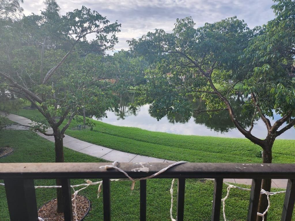 10749 Cleary Boulevard, Unit 202, Plantation, FL 33324 Photo