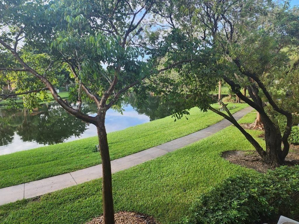 10749 Cleary Boulevard, Unit 202, Plantation, FL 33324 Photo